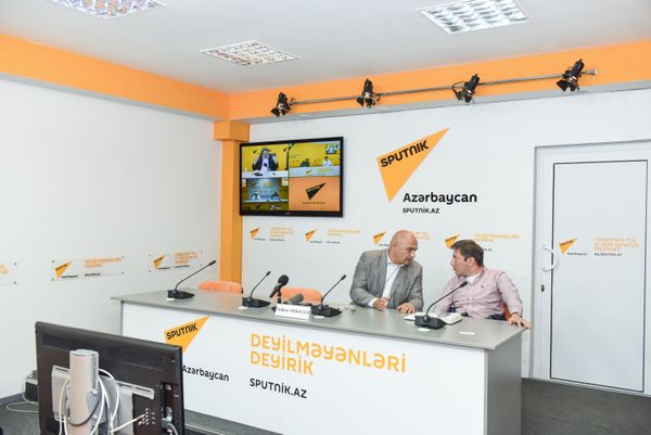 Видеомост в Мультимедийном пресс-центре Sputnik Азербайджан, посвященный месяцу Рамазан - Sputnik Азербайджан