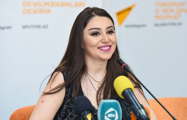 Певица Damla в Международном мультимедийном пресс-центре Sputnik Азербайджан - Sputnik Азербайджан