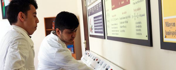 Студенты профтехучилища в Гяндже, фото из архива - Sputnik Азербайджан