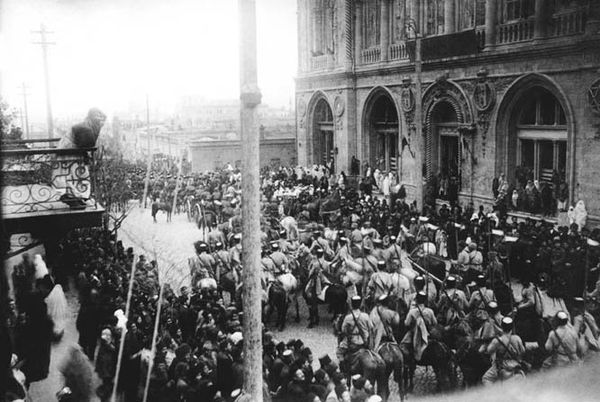 Парад армии АДР в Баку. 29 октября 1919 года - Sputnik Азербайджан