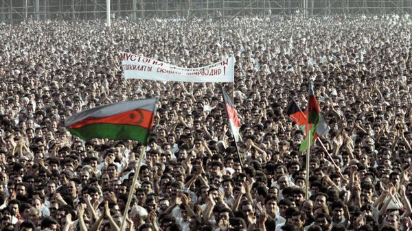 Митинг на площади Азадлыг (Свобода) в Баку, 6 сентября 1989 года - Sputnik Азербайджан