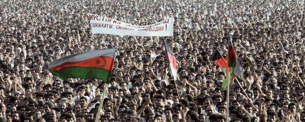 Митинг на площади Азадлыг (Свобода) в Баку, 6 сентября 1989 года - Sputnik Азербайджан