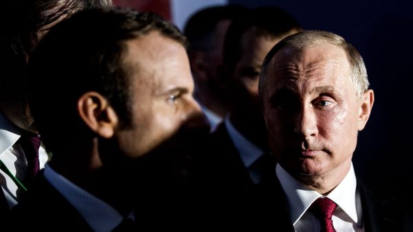 Встреча президентов Франции и России Эммануэля Макрона и Владимира Путина, Версаль, 29 мая 2017 года - Sputnik Азербайджан