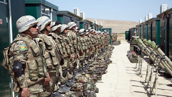 Военнослужащие ВС Азербайджана, участвующие в учениях - Sputnik Азербайджан