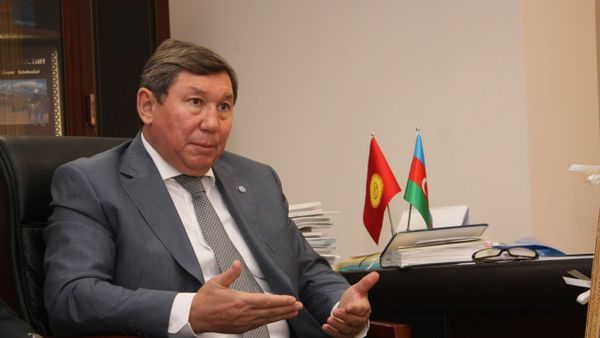 Айджигит Буранов - Sputnik Азербайджан