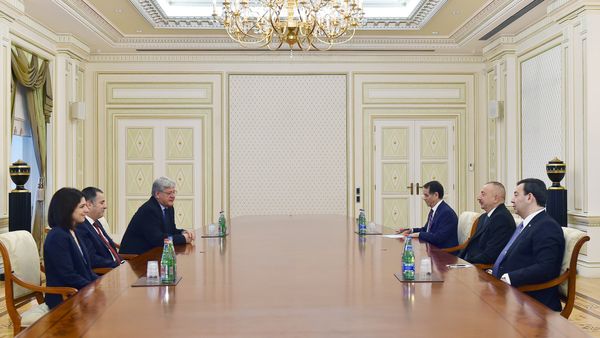 Президент Ильхам Алиев принял содокладчиков Мониторингового комитета ПАСЕ - Sputnik Азербайджан