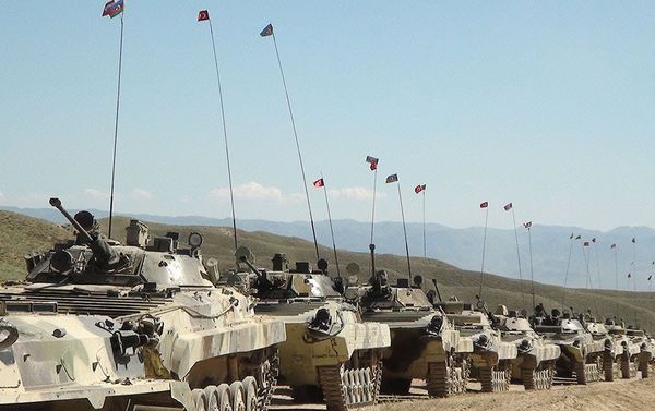Совместные тактические учения Вооруженных сил Азербайджана и Турции - Sputnik Азербайджан