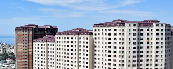 Строящийся жилой комплекс в Хатаинском районе Баку, фото из архива Строящийся жилой комплекс в Хатаинском районе Баку, фото из архива - Sputnik Азербайджан