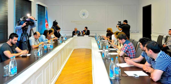 Пресс-конференция заместителя главы аппарата Минобразования АР Ягуба Пириева - Sputnik Азербайджан