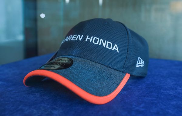 Гоночный номер-люкс McLaren-Honda в отеле Hilton Baku - Sputnik Азербайджан