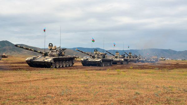 Проведен этап широкомасштабных учений с боевыми стрельбами - Sputnik Азербайджан