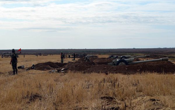 Проведен этап широкомасштабных учений с боевыми стрельбами - Sputnik Азербайджан