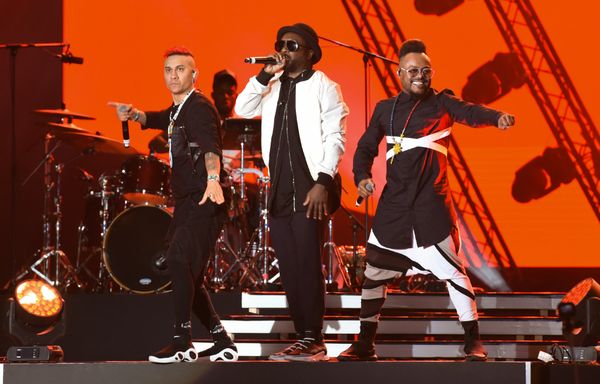 Выступление певицы Николь Шерзингер и группы The Black Eyed Peas в рамках развлекательной программы Гран-при Азербайджана Формулы 1 - Sputnik Азербайджан