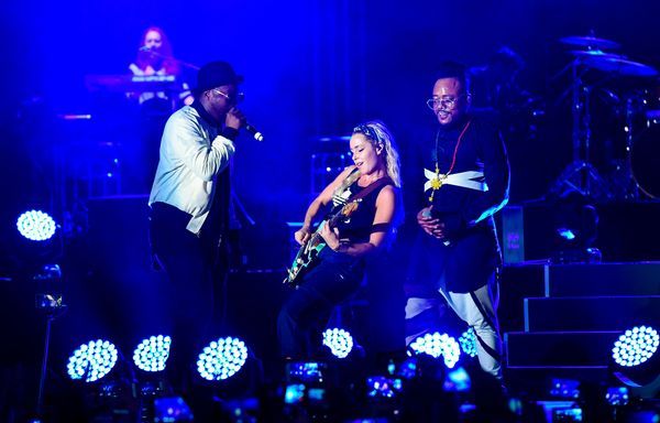 Выступление певицы Николь Шерзингер и группы The Black Eyed Peas в рамках развлекательной программы Гран-при Азербайджана Формулы 1 - Sputnik Азербайджан