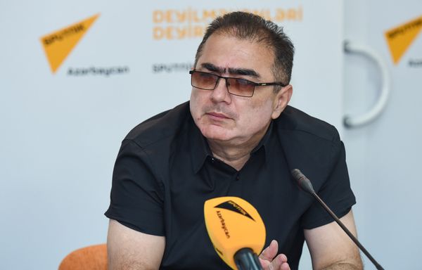 Публицист Ильгар Расул - Sputnik Азербайджан