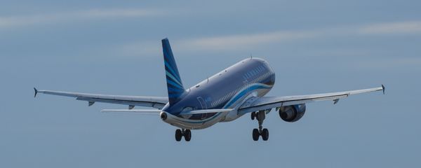 Самолет AZAL Самолет AZAL - Sputnik Азербайджан