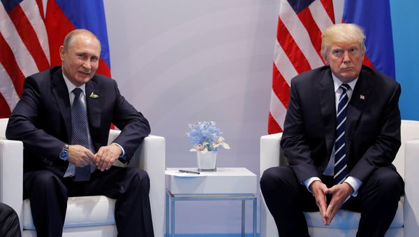 Встреча Владимира Путина и Дональда Трампа в Гамбурге, Германия, 7 июля 2017 года - Sputnik Азербайджан