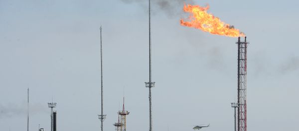 Нефтегазовое месторождение, фото из архива - Sputnik Азербайджан