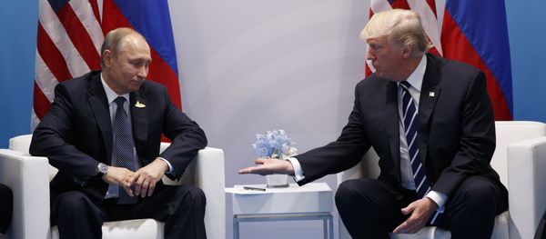 Встреча президентов России и США Владимира Путина и Дональда Трампа, фото из архива - Sputnik Азербайджан