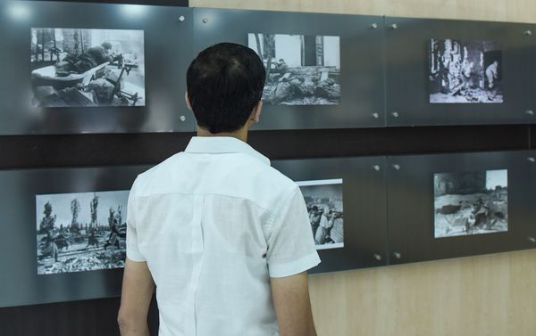 Выставка в РИКЦ, посвященная 75-летию Сталинградской битвы - Sputnik Азербайджан