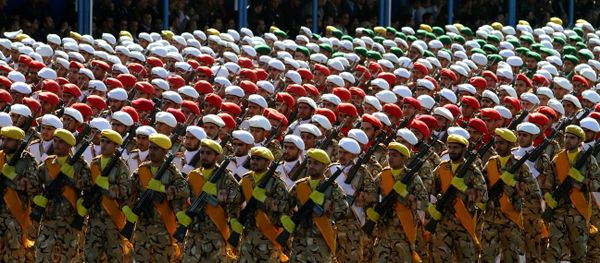 Иранские солдаты, фото из архива - Sputnik Азербайджан