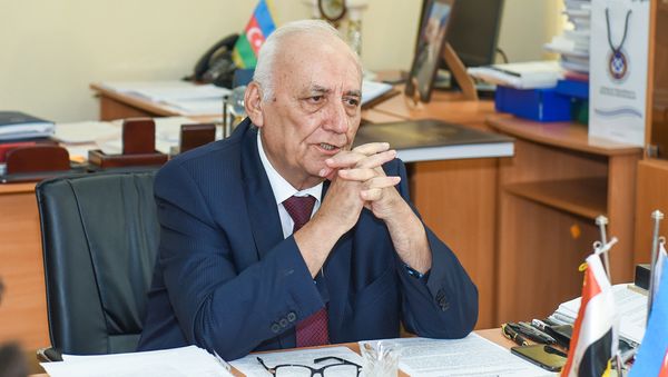 Директор института, депутат Милли Меджлиса Ягуб Махмудов - Sputnik Азербайджан