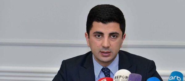 Заместитель главы отдела человеческих ресурсов министерства образования АР Эски Багиров - Sputnik Азербайджан