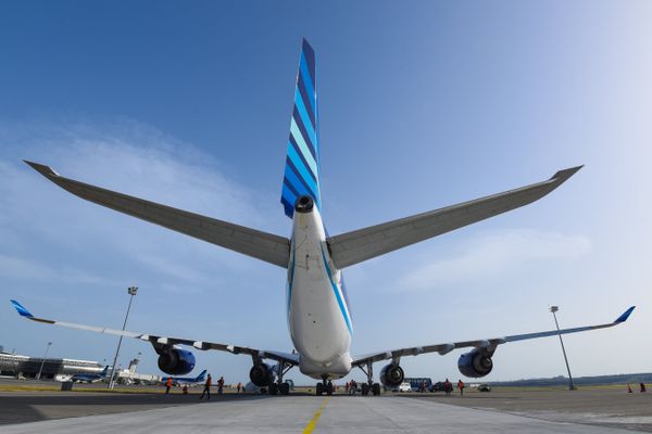 Самолет Airbus A340-500 азербайджанских авиалиний - Sputnik Азербайджан