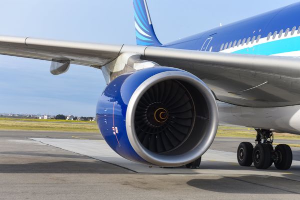 Самолет Airbus A340-500 азербайджанских авиалиний - Sputnik Азербайджан