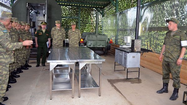 Военнослужащие ВС Азербайджана прибыли в Москву для участия в международном конкурсе Полевая кухня - Sputnik Азербайджан