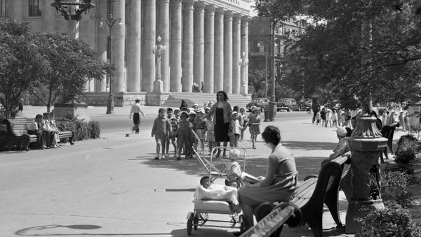 Женщины в Баку, 1965 год - Sputnik Азербайджан
