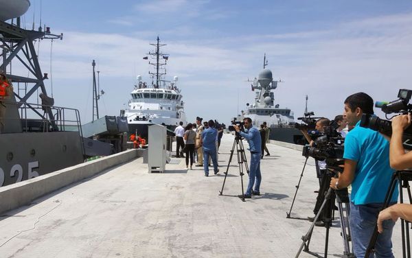 В Баку проведена пресс-конференция в связи с началом международного конкурса Кубок моря - 2017 - Sputnik Азербайджан