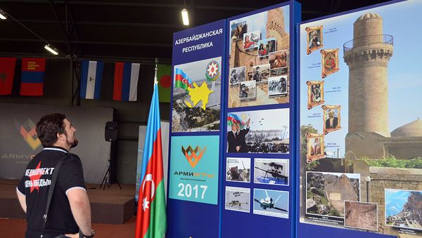Павильон Азербайджана на выставке образцов культуры стран-участниц Армейских международных игр — 2017 - Sputnik Азербайджан