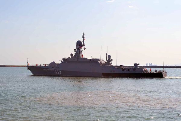 Малый ракетный корабль Град Свияжск ВМФ России - Sputnik Азербайджан