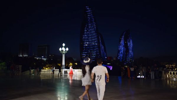 Кадр из клипа Baku - Sputnik Азербайджан