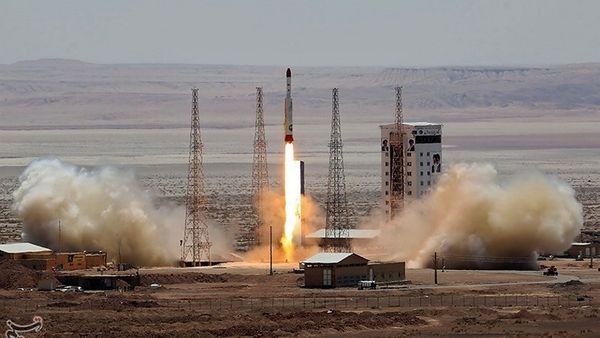Ракета Симорг в Космическом центре Имама Хомейни в Иране, фото из архива - Sputnik Азербайджан