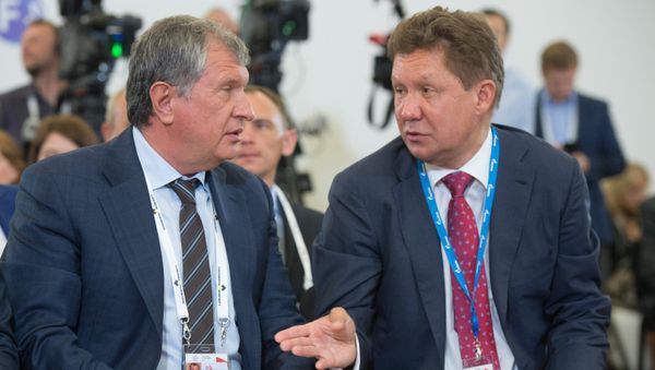 Президент, председатель правления ОАО НК Роснефть Игорь Сечин (слева), председатель правления и заместитель председателя совета директоров ОАО Газпром Алексей Миллер - Sputnik Азербайджан