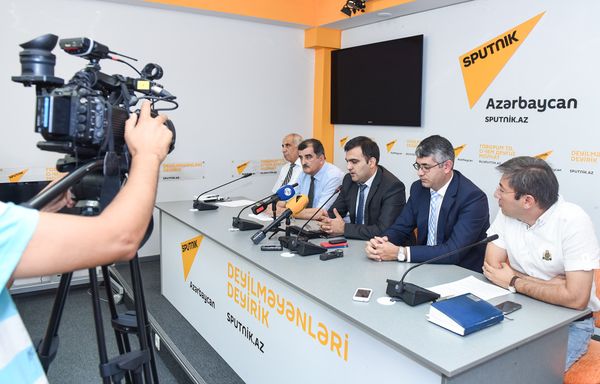 Мероприятие, посвященное борьбе со стихийными свалками в Баку - Sputnik Азербайджан