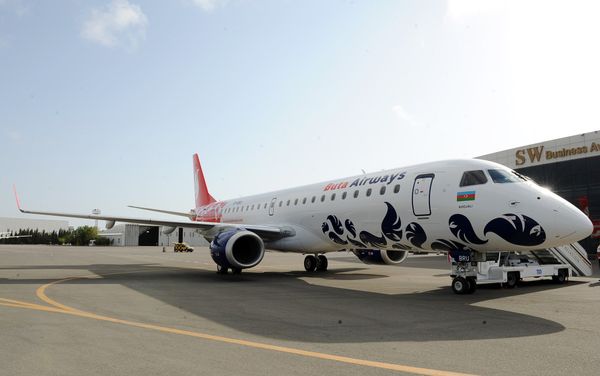 Самолет Embraer 190 авиакомпании Buta Airways - Sputnik Азербайджан