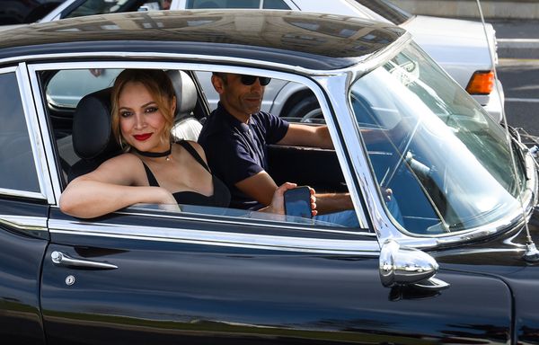 Автопробег и выставка классических автомобилей в Баку - Sputnik Азербайджан