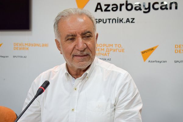 Председатель Общества свободных потребителей Азербайджана Эюб Гусейнов - Sputnik Азербайджан