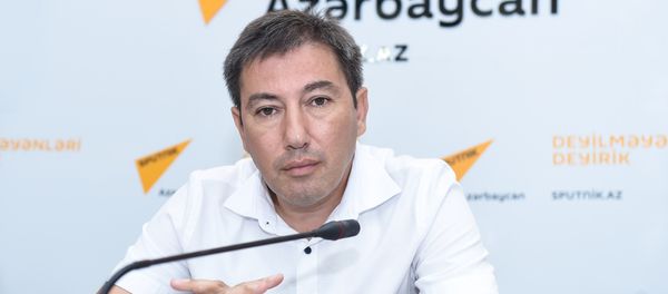 Политолог Ильгар Велизаде - Sputnik Азербайджан