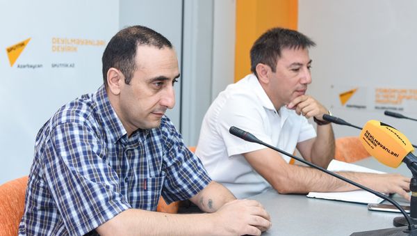Видеомост Баку-Минск-Кишинев-Бишкек на тему Международный день блога глазами блогеров из СНГ - Sputnik Азербайджан