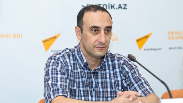 Старший научный сотрудник Института права и прав человека НАНА Ризван Гусейнов - Sputnik Азербайджан