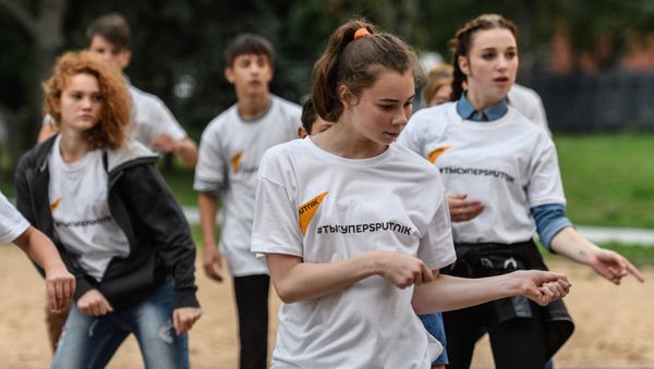 Sputnik подарил детям из шоу Ты супер! Танцы мастер-класс от Тодес - Sputnik Азербайджан