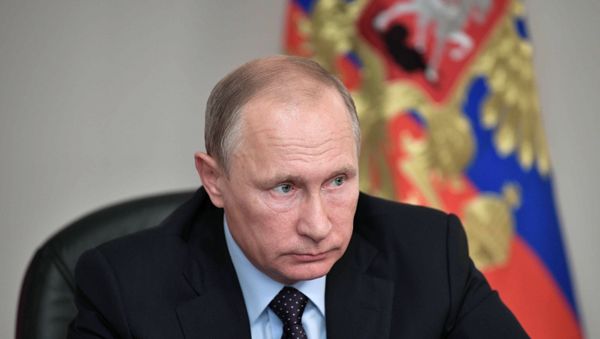 Президент РФ Владимир Путин - Sputnik Азербайджан