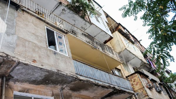 Nəsimi rayonu Keykab Səfərəliyeva küçəsi 25 ünvanında yerləşən yaşayış binası - Sputnik Азербайджан