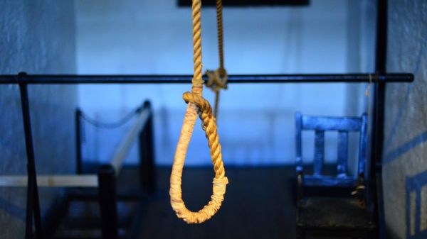 Суицид, фото из архива - Sputnik Азербайджан
