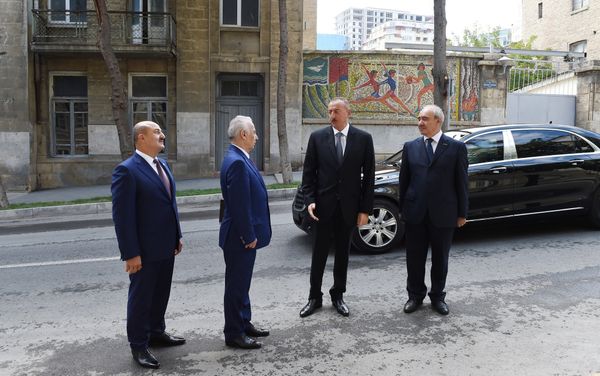 Ильхам Алиев ознакомился с условиями, созданными в капитально отремонтированной спецшколе номер 268 - Sputnik Азербайджан
