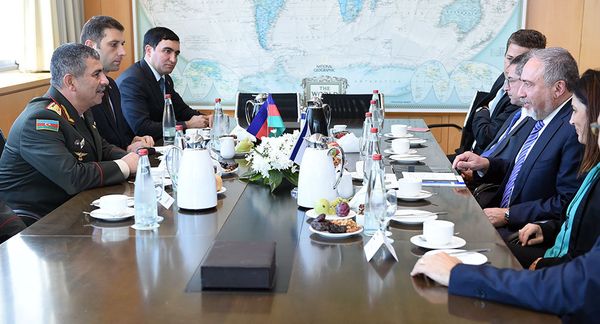 Переговоры делегаций министерств обороны Азербайджана и Израиля - Sputnik Азербайджан